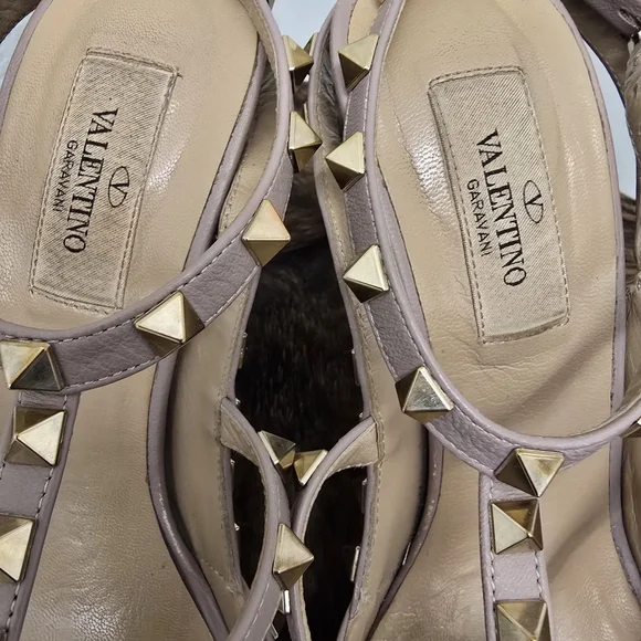 Valentino Women's Beige Heels with Gold Studs - Picture 4 of 11